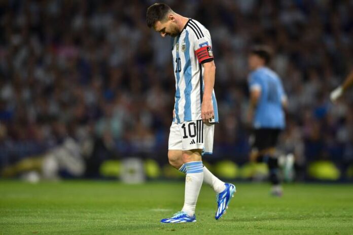 messi-erratico-jugo-mal-a-la-altura-de-la-63U3M2H34REQTAZSX6MOLUFMT4